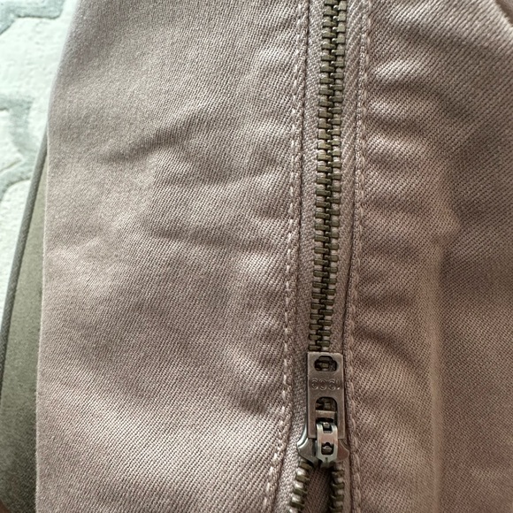 Gap tan skinny jeans with ankle zipper - Picture 2 of 3